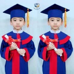 Ao tot nghiep mam non mau xanh duong phoi do