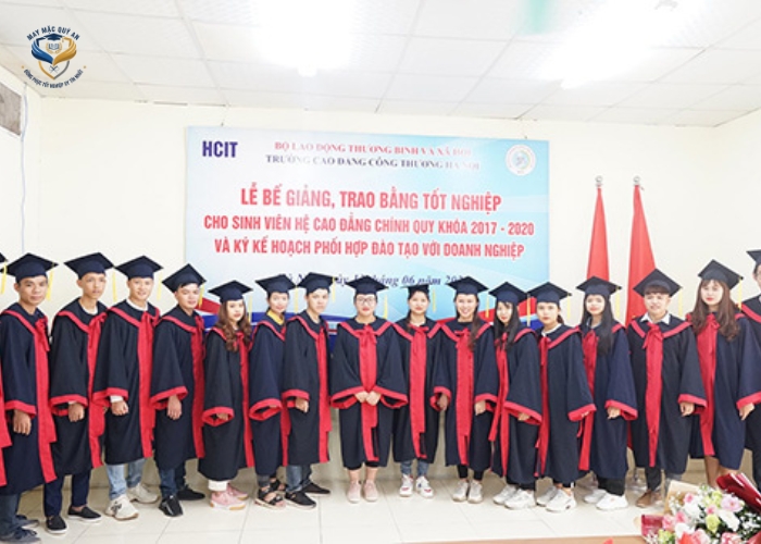 Hinh anh ao tot nghiep (3)